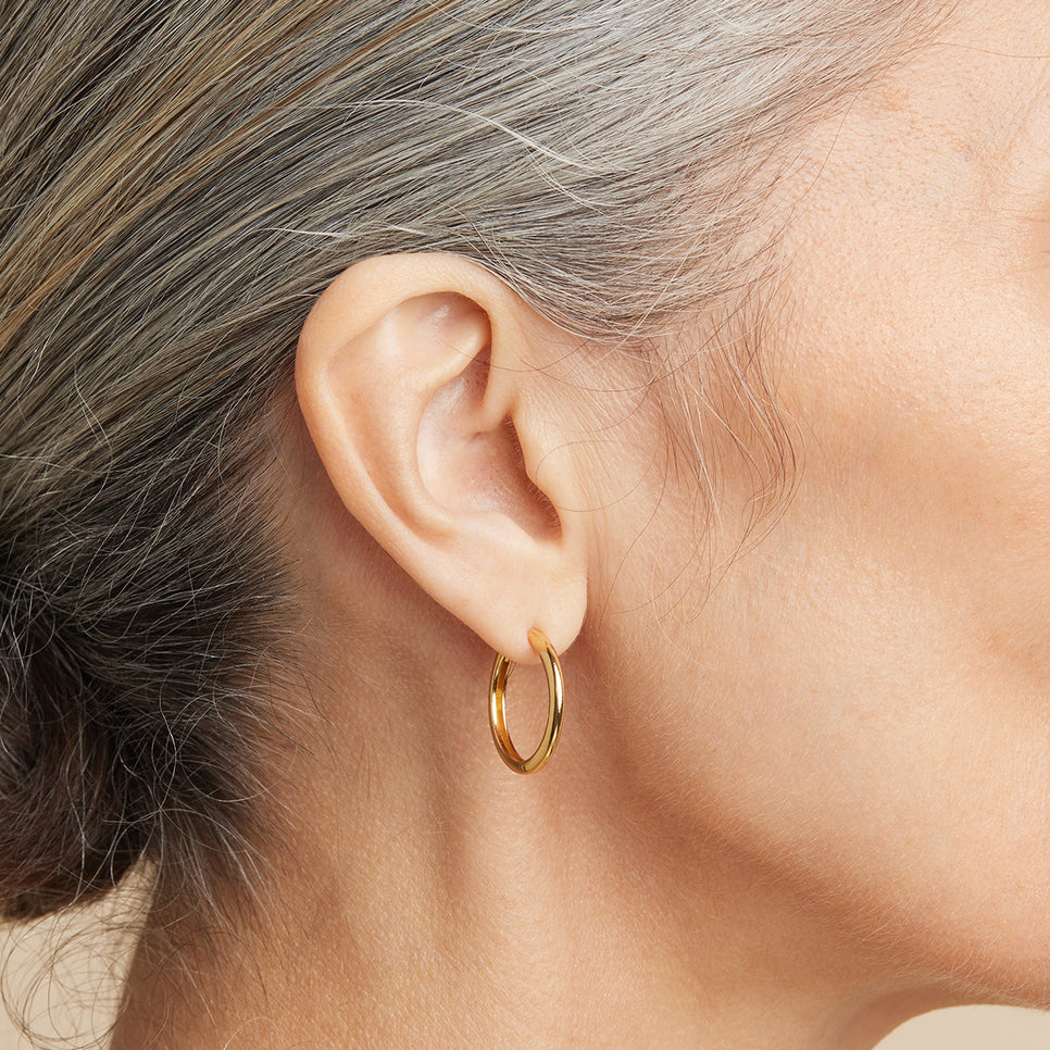 Essential Medium Hoops in Gold