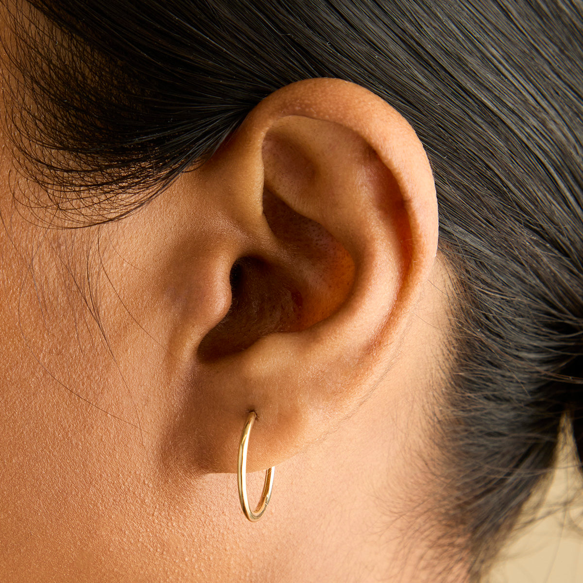 Staple Hoops in Solid Gold