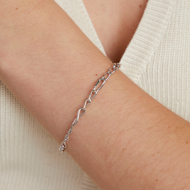 Infinite Slim Chain Bracelet in Silver