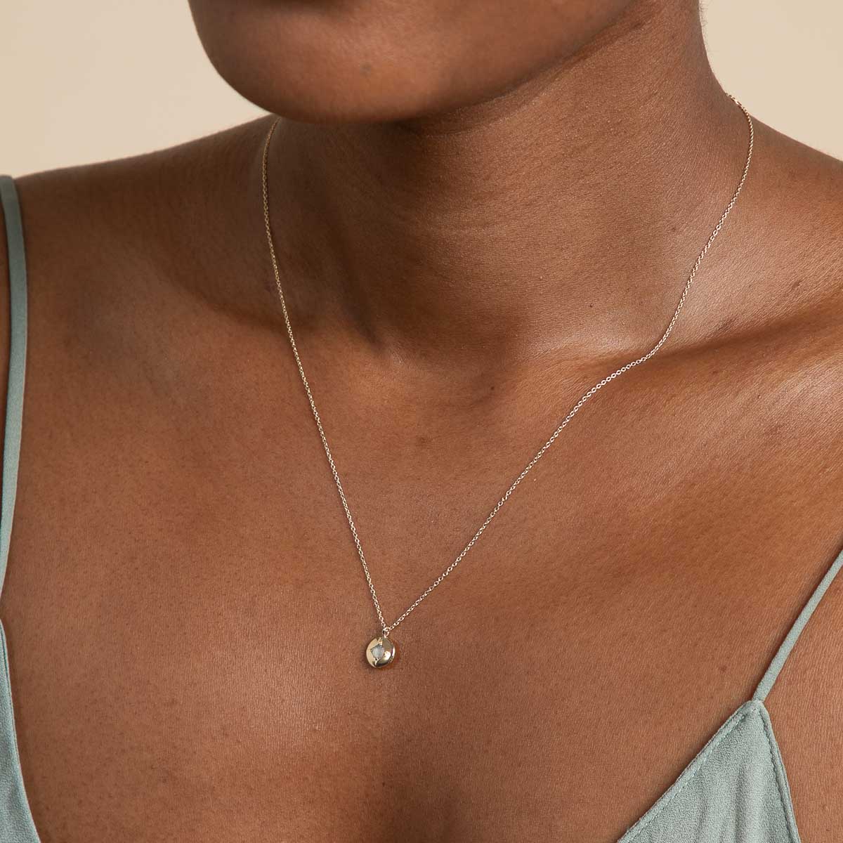 ネット限定 Angara Natural Natural Angara Opal Women Necklaces