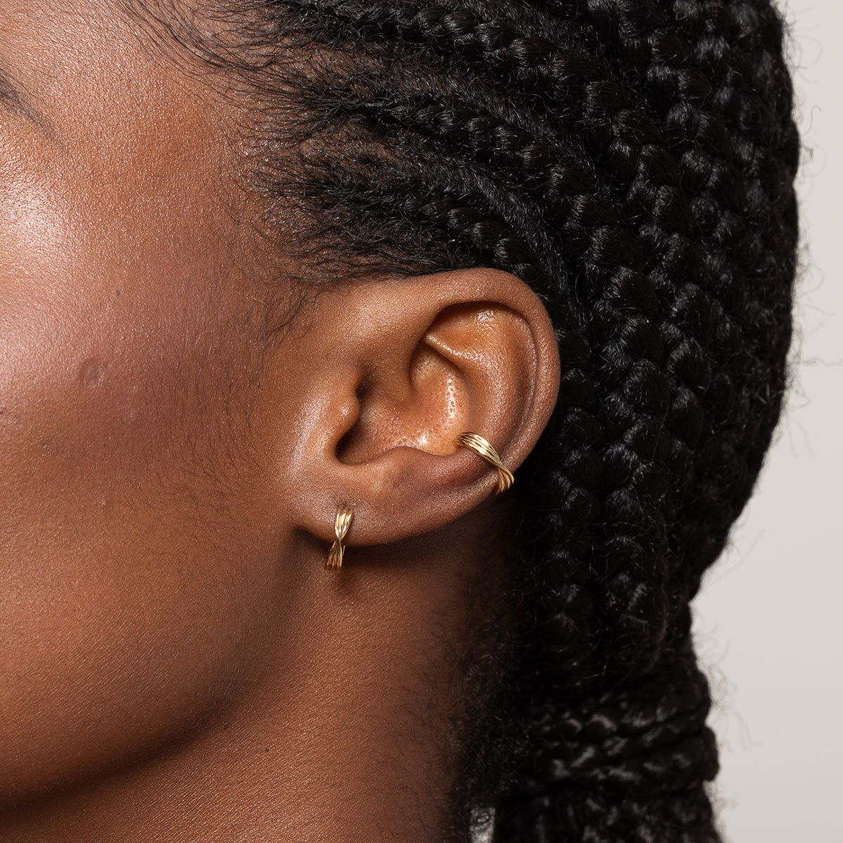 Twist Ear Cuff in Gold