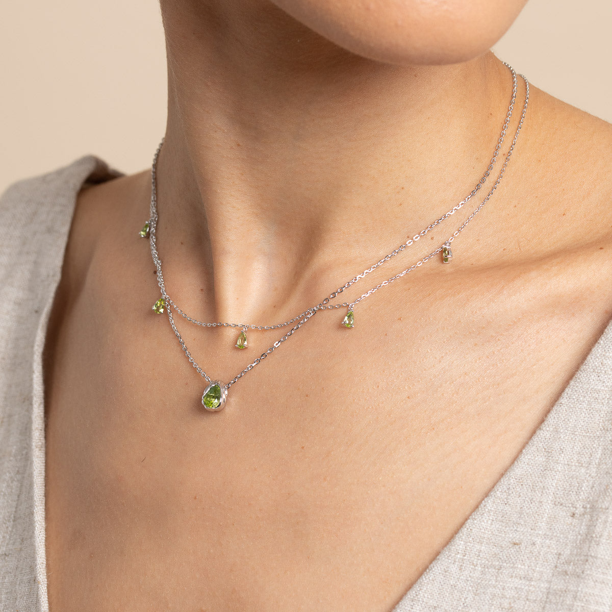 Olivine Pendant Necklace in Silver