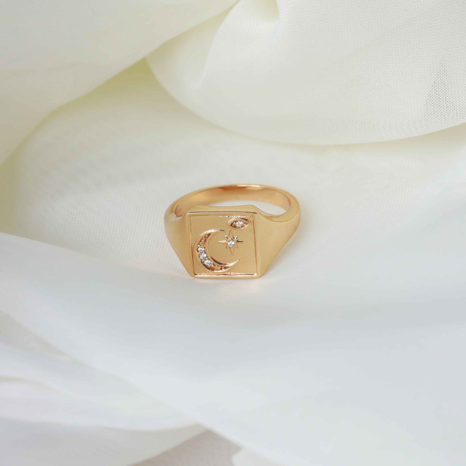 Celestial Signet Ring in Gold