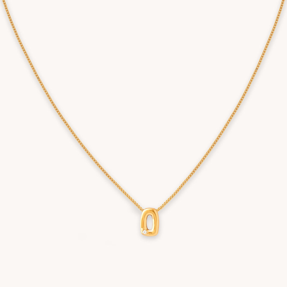 O Initial Pendant Necklace in Gold