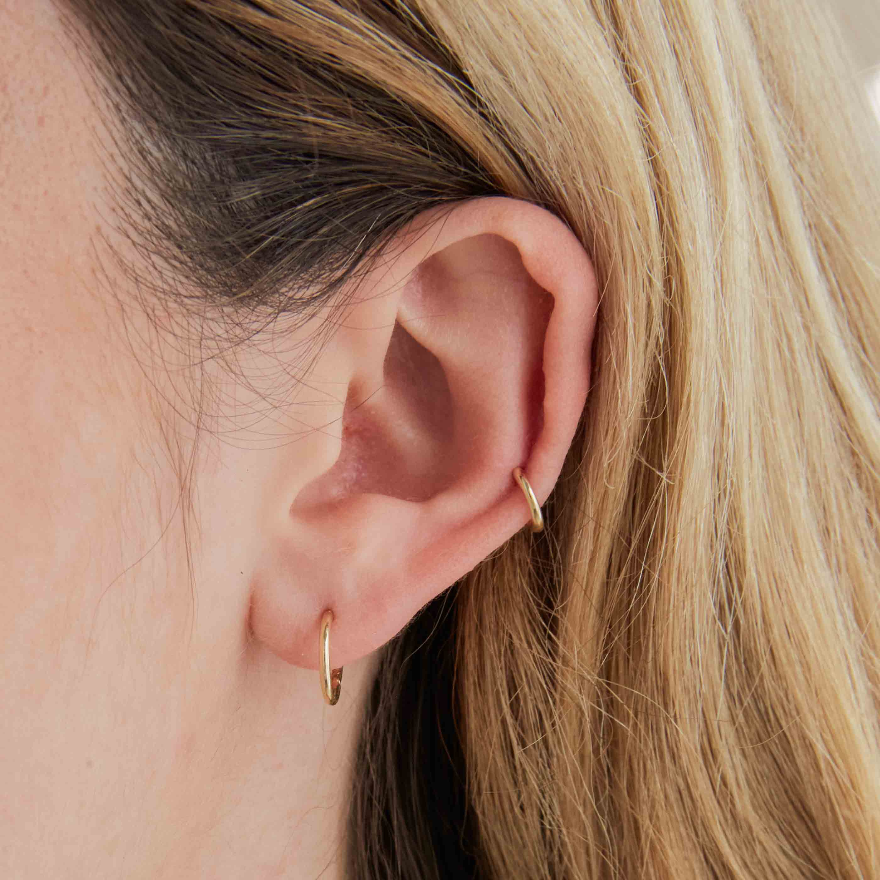 Solid Gold Simple Piercing Hoop | Astrid & Miyu Earrings