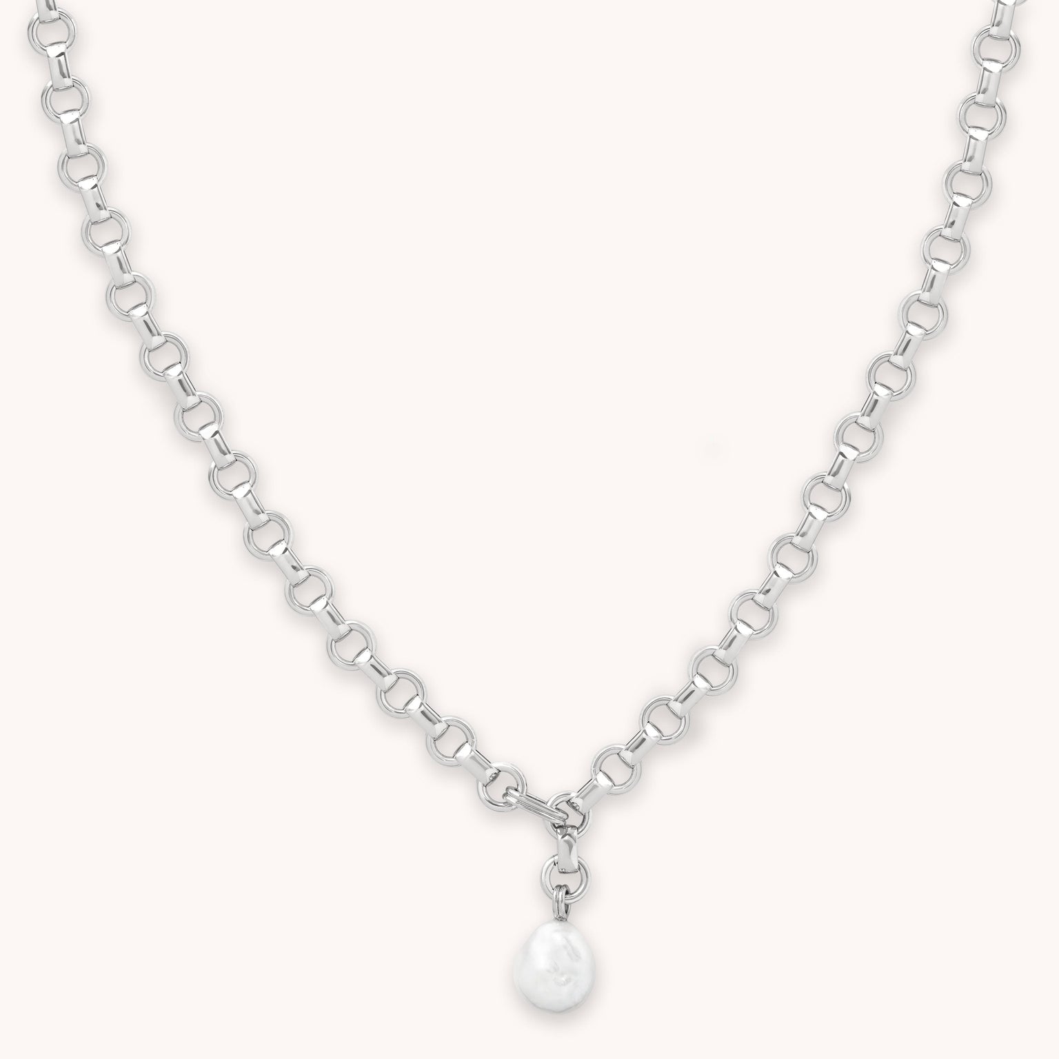 AM22-ENER-N-PL-S  2800 × 2800px  Pearl Link Chain Necklace in Silver